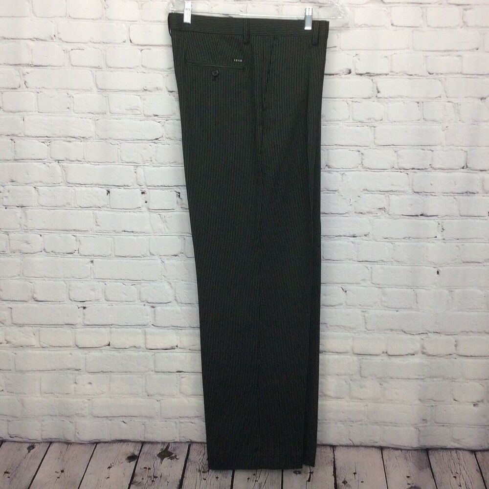 IZOD XFG Golf Pants Men’s 34 X 32 Athleisure Black White Pin Striped Pleated